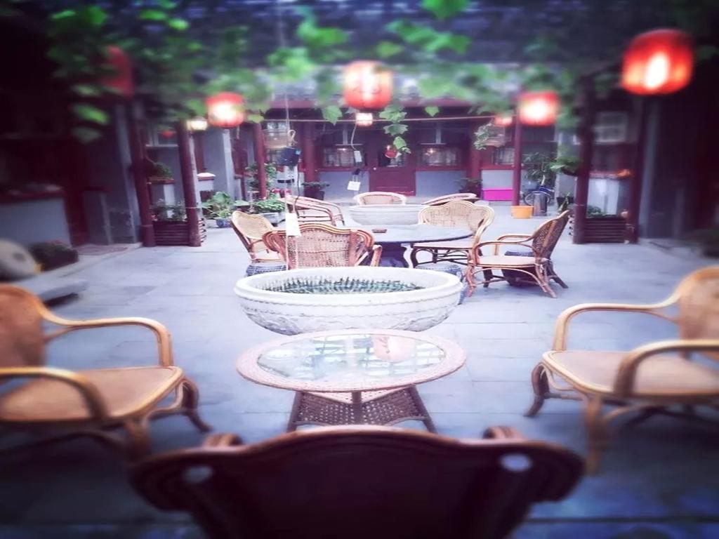 Three Legged Frog Hostel Пекин Екстериор снимка